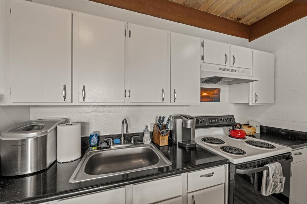 Newly Upgraded 1Br Unit Near Beach Max Of 5 Guests Kailua-Kona Zewnętrze zdjęcie